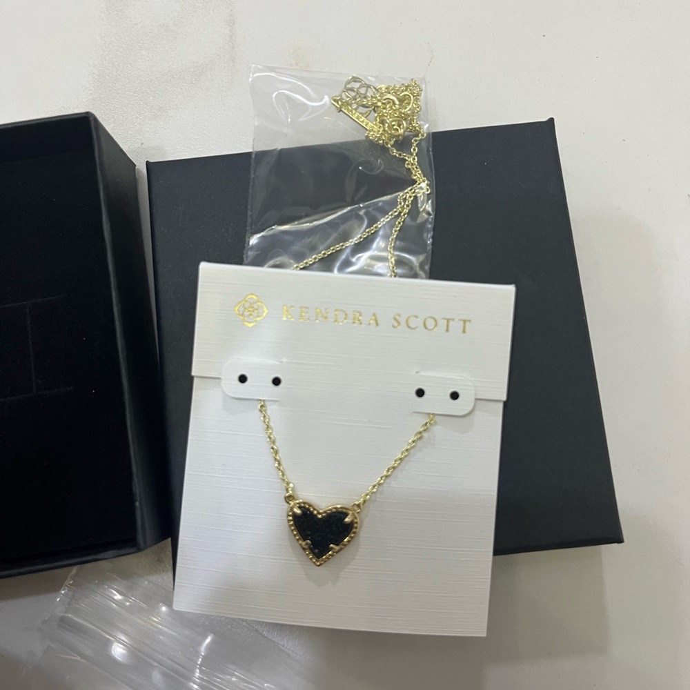 Kendra Scott Gold and Black Heart Necklace